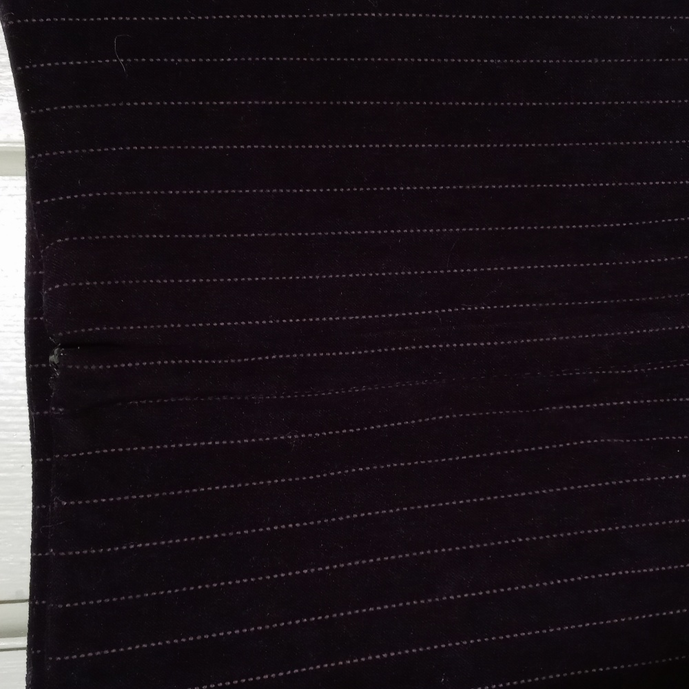 Women's A.n.a. pinstripe blk pink basic fingertip skirt size 12